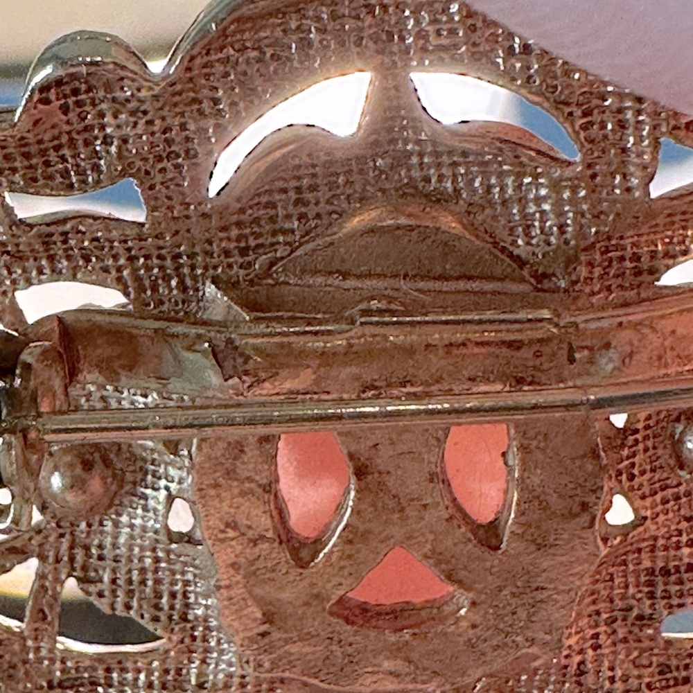 Vintage Genuine Cameo With Tassel Brooch Horizontal Intricate Scroll Design Gold - Picture 9 of 11